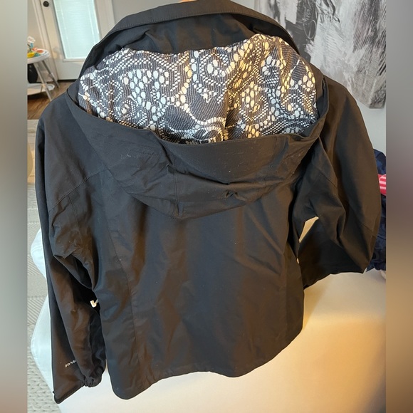 Women’s The North Face Ski Jacket - M - Picture 2 of 4